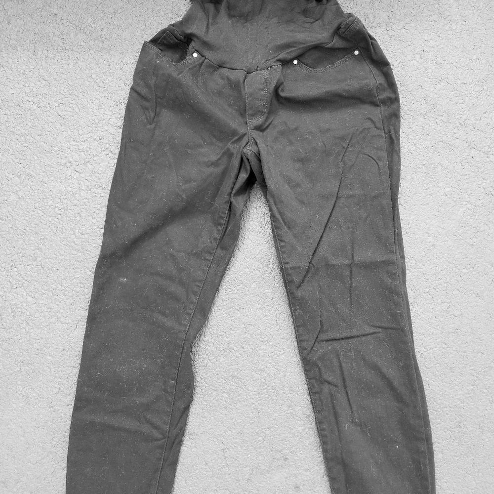 Black maternity jeans